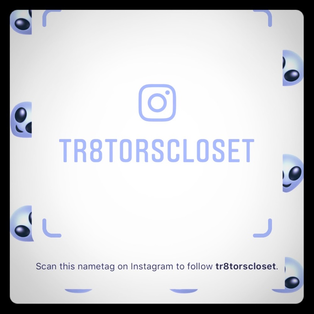 LIKE THIS POST TO BOOKMARK MY CLOSET 💕